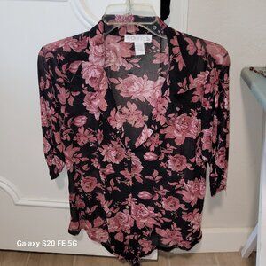 Women's So It Is floral blouse size medium.